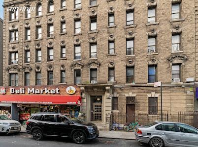 Building Photo - 501 W 134th St