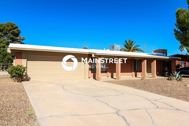 Foto del edificio - 3 Bedroom Pet-Friendly Home in TUCSON, AZ ...