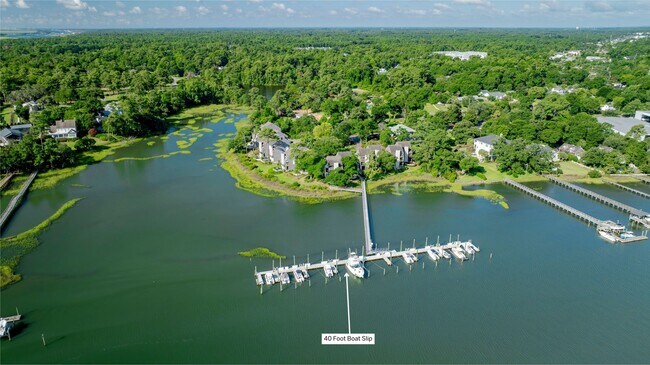 Building Photo - 345 Bradley Dr