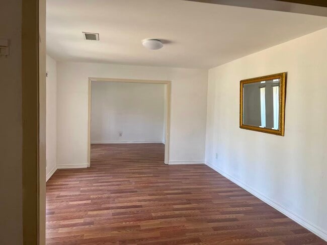 Building Photo - 9218 Greenwillow Dr