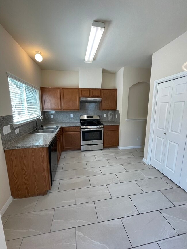 Foto del edificio - 1755 Nichole Woods Dr