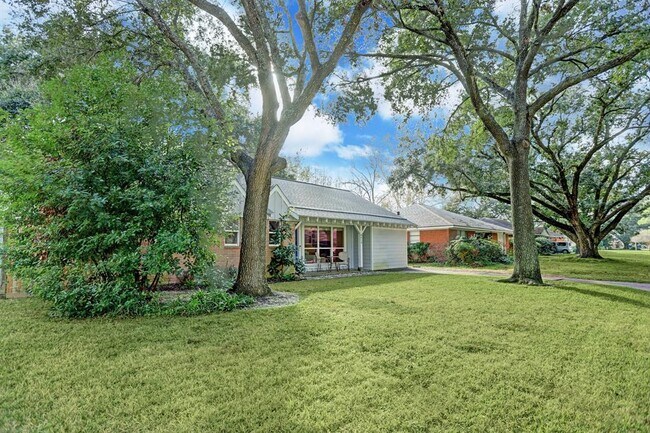 Foto del edificio - 4419 Sanford Rd