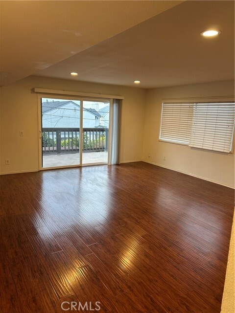 Foto del edificio - 34575 Via Catalina