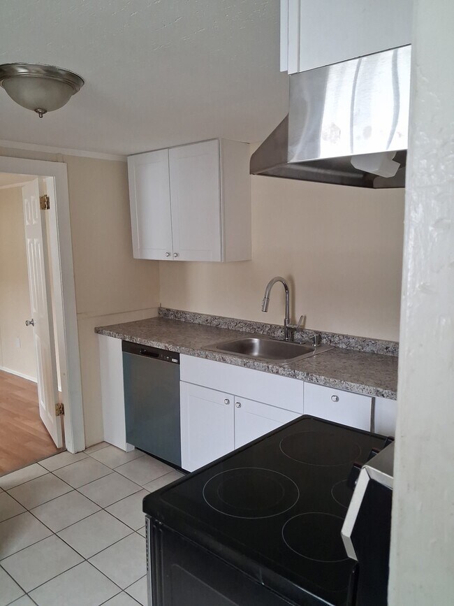 Foto del edificio - 158 Prichard St