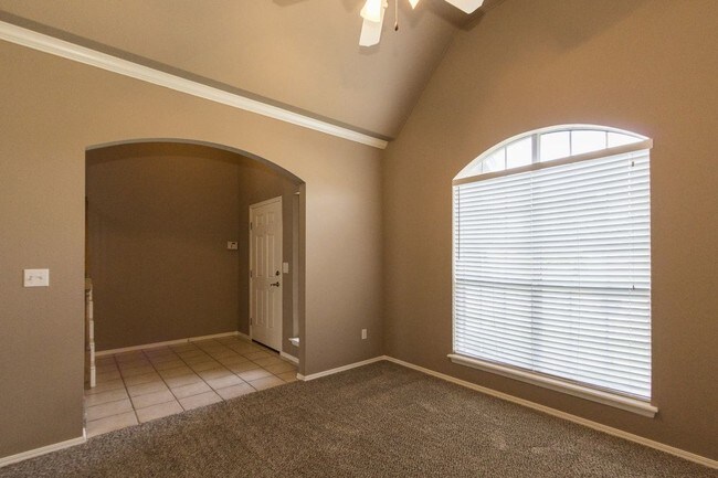 Foto del edificio - 2509 W Urbana St