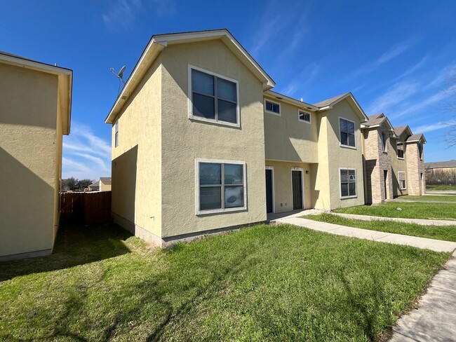 Foto del edificio - 10515 Hunters Pond, San Antonio, TX. 78224