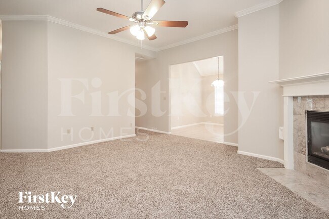 Foto del edificio - 3907 Stoneybrook Dr