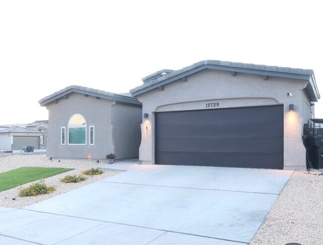Building Photo - 12729 Methley Ave
