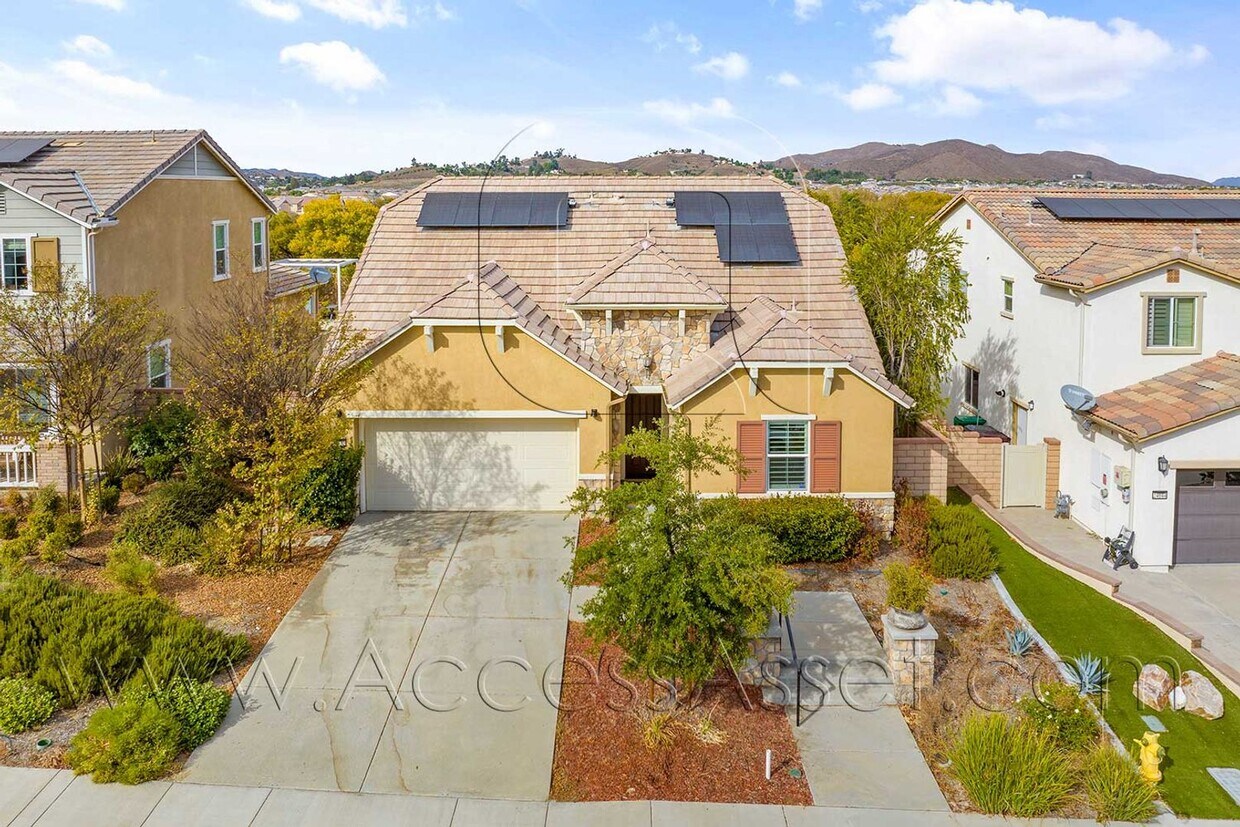 Spacious Elegance This 4 Bed, 4 Bath Dream... House Rental in Menifee