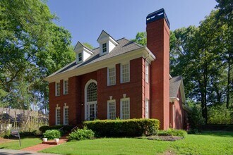 Building Photo - 1150 Goodwin Pl NE