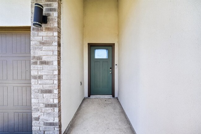 Building Photo - 1322 Truckee River Dr