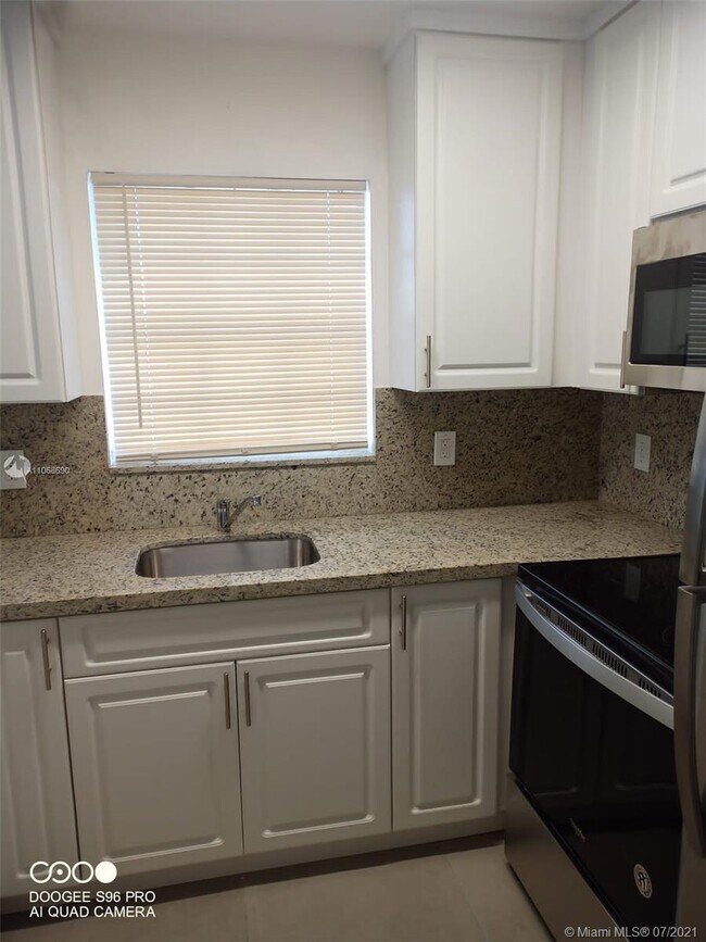 Foto del edificio - 3620 SW 87th Pl