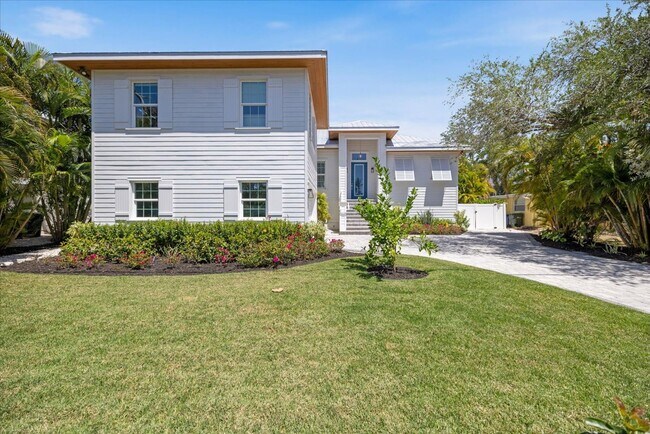 Foto del edificio - Furnished, Yearly 4bd Home on Siesta Key