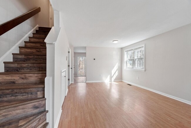 Building Photo - 9 Kennedy Dr