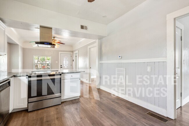 Foto del edificio - **$500 OFF 2ND MO RENT!!** 3 Bedroom home ...