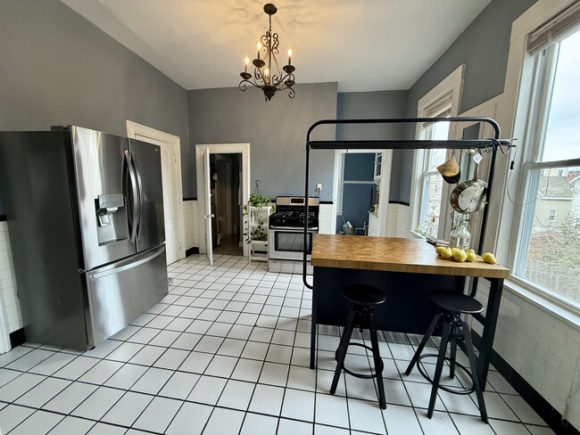 Foto del edificio - 124 Vinton St, 2