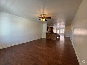 Building Photo - 750 W 350 N