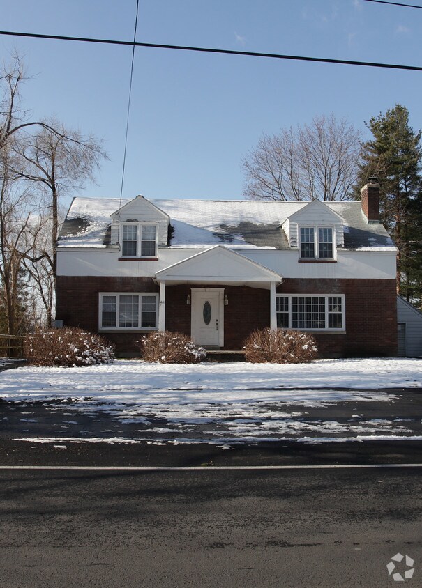 Building Photo - 46 Old Loudon Rd