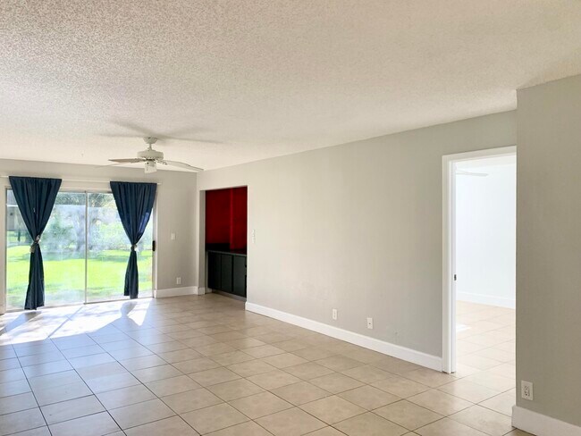 Foto del edificio - 2925 SW 22nd Cir
