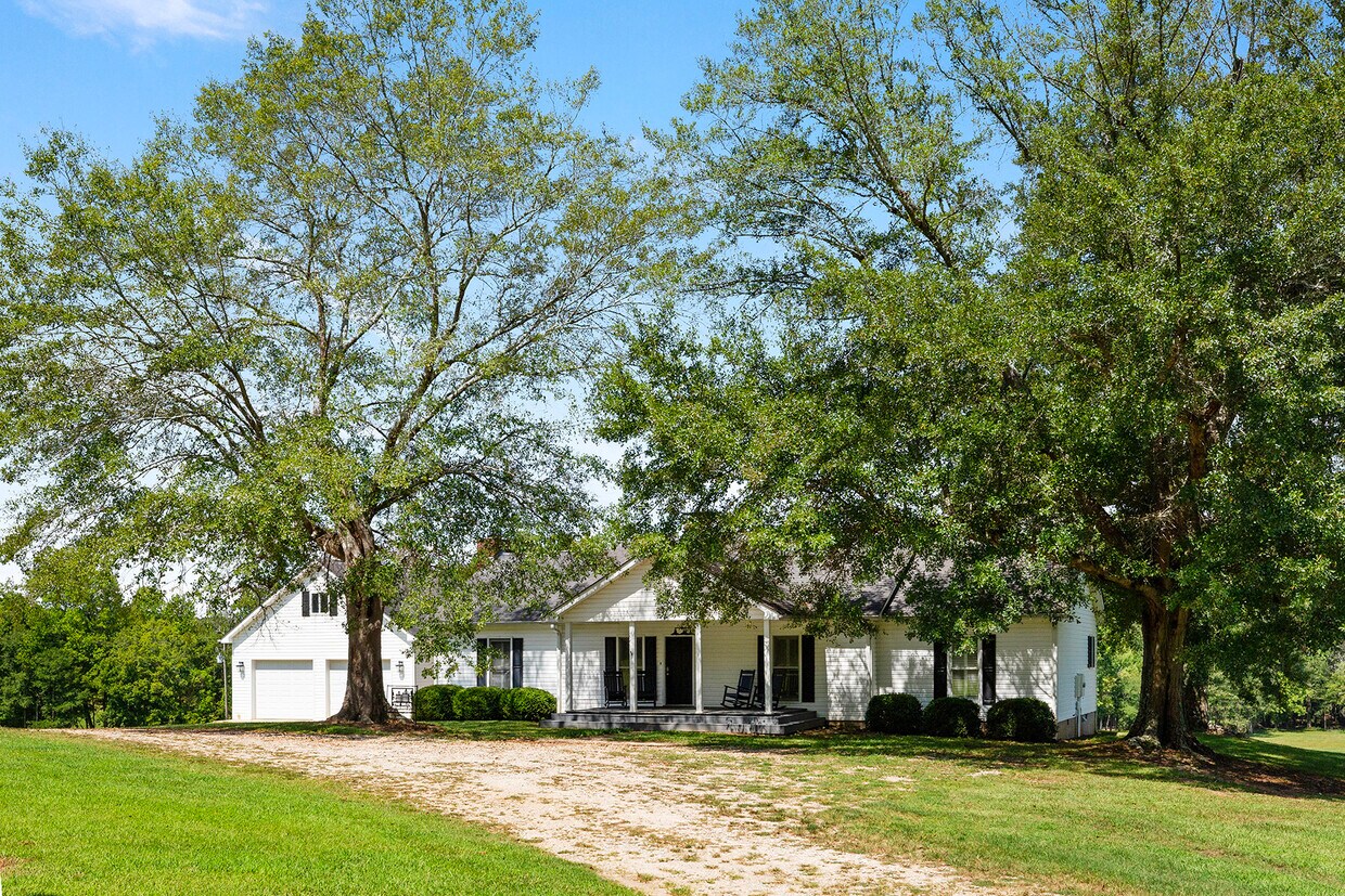Primary Photo - 12575 Hutcheson Ferry Rd