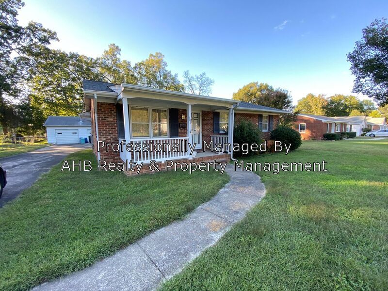 Building Photo - 506 Laurel Hill Dr