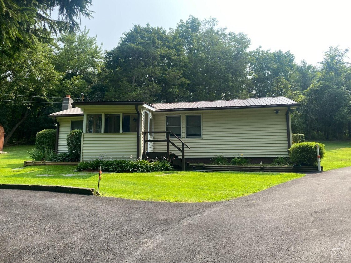 Primary Photo - 36 High Rock Rd