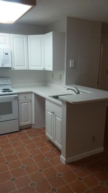 Foto del edificio - 651 Lyons Rd