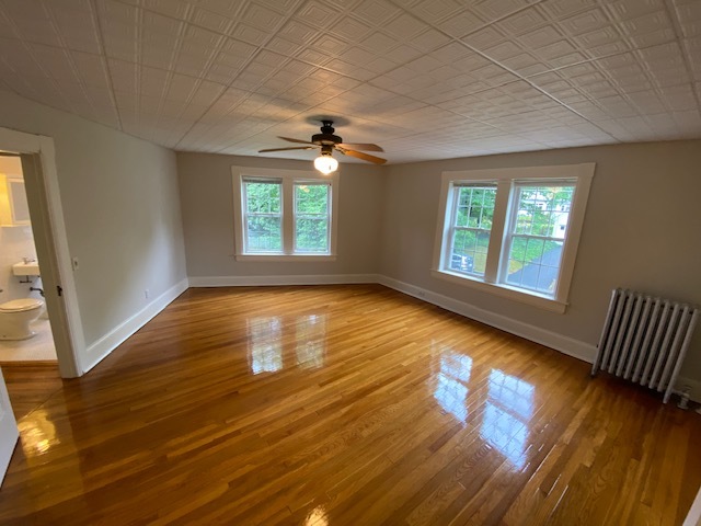 Huge living room - 73 Prospect St