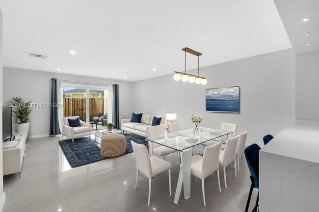 Building Photo - 8443 SW 137th Ave