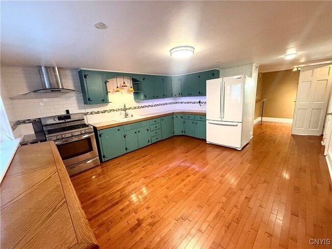 Foto del edificio - 222-220 E Seneca Turnpike