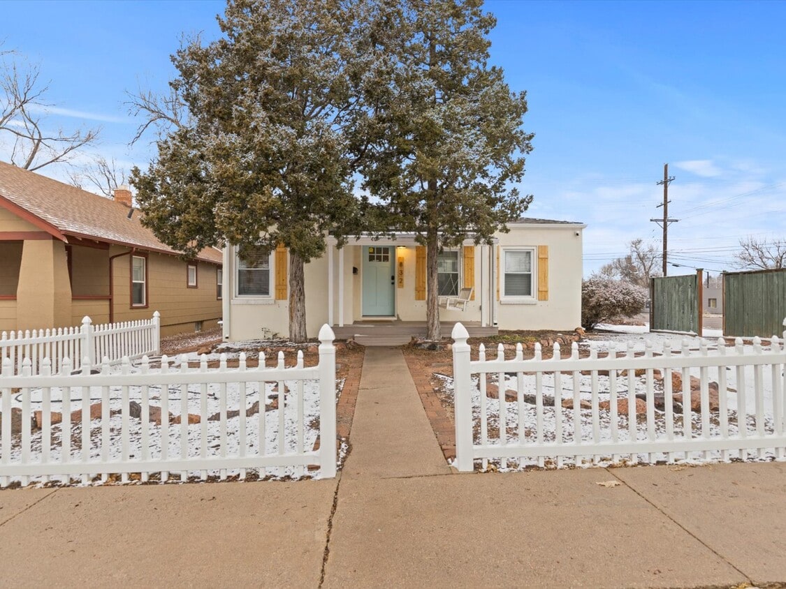 Photo - 832 Bonfoy Ave (Colorado Springs, CO)