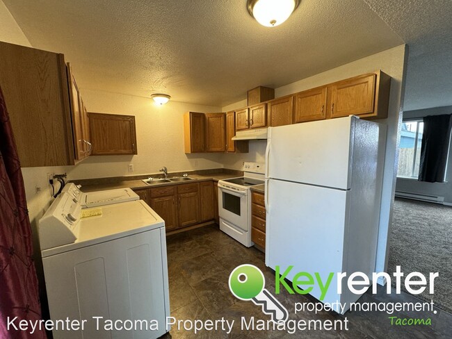 Foto del edificio - 3 br, 1 bath House - 3422 S Madison St