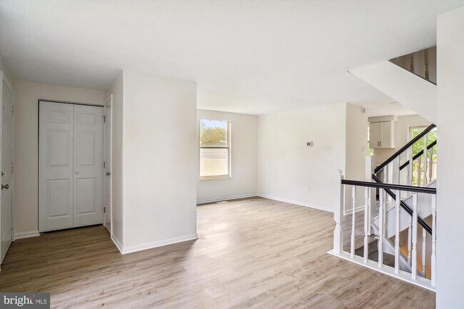 Foto del edificio - 1316 Pear Tree Ct