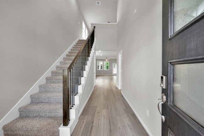 Foto del edificio - 213 Harper Ridge Dr