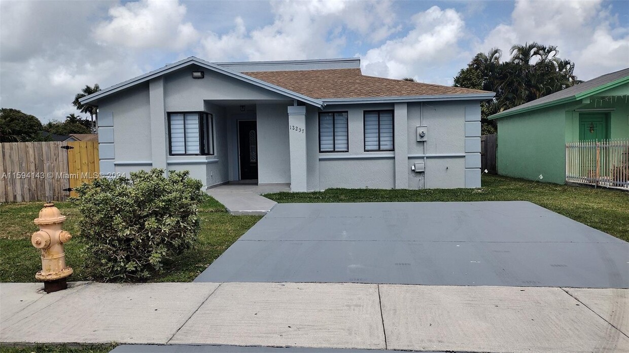 Foto principal - 12237 SW 193rd St