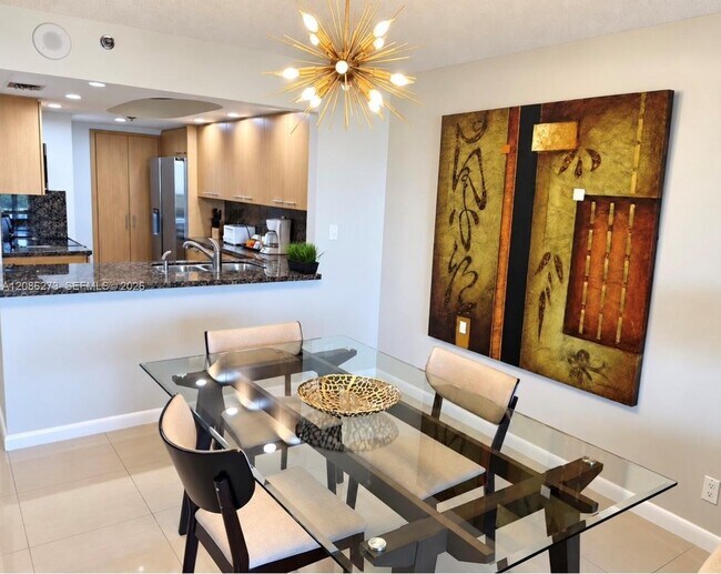 Foto del edificio - 1717 N Bayshore Dr