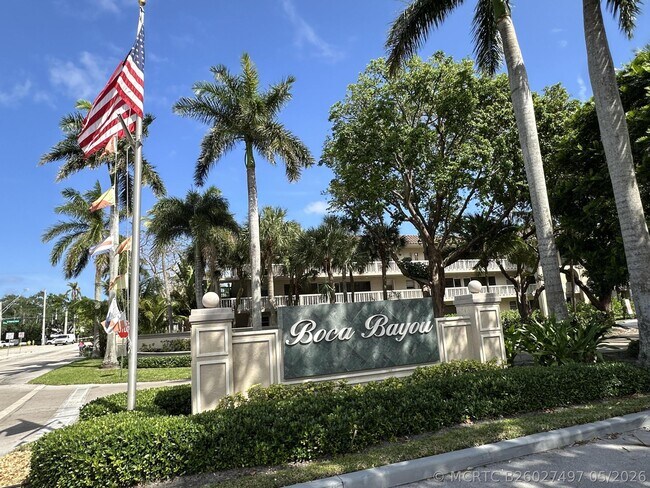 Foto del edificio - 27 Royal Palm Way