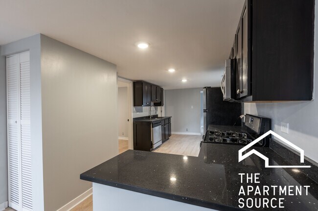 Foto del edificio - 1437 W 16th St