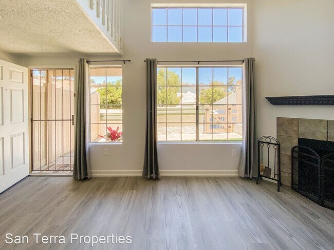 Building Photo - 3 br, 2.5 bath House - 8753 Spring Canyon ...