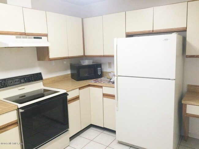 Foto del edificio - 9349 Arbolita Way