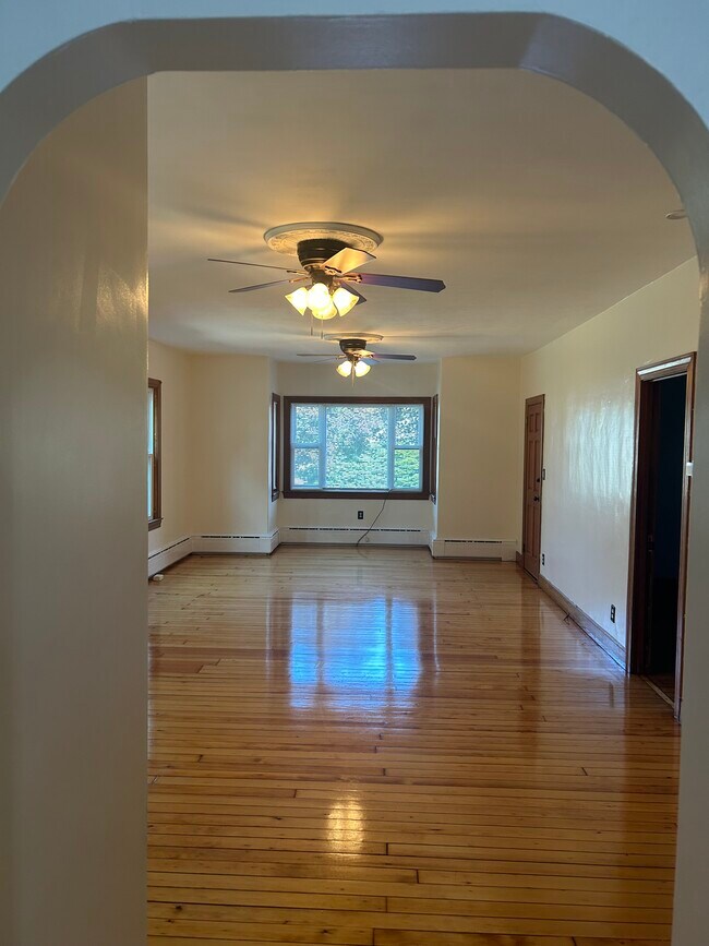 Foto del edificio - 1250 Gardners Neck Rd