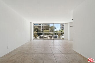 Building Photo - 10747 Wilshire Blvd