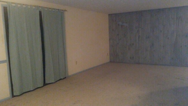 Building Photo - 731 Heather Ridge Dr