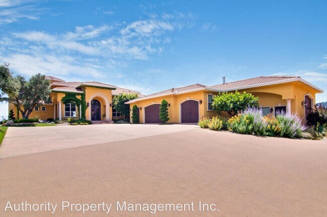 Foto del edificio - 11333 S Fork Lookout Rd
