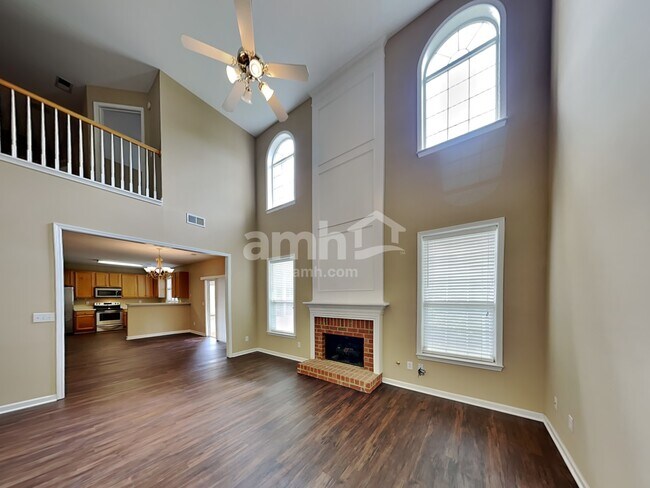 Foto del edificio - 3380 Lake Breeze Ct