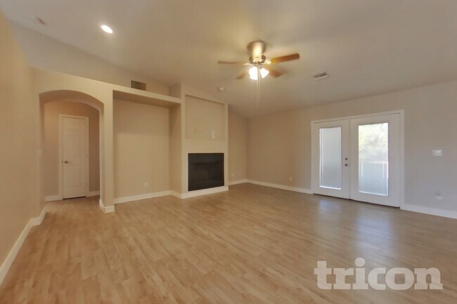 Foto del edificio - 12626 N 20th St