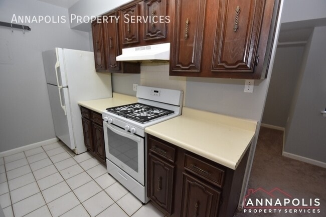 Building Photo - 17 Silverwood Cir