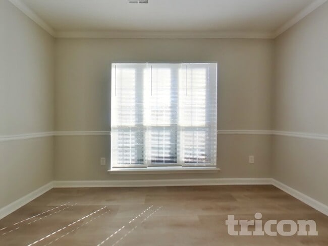 Building Photo - 5132 Meadows Lake Dr