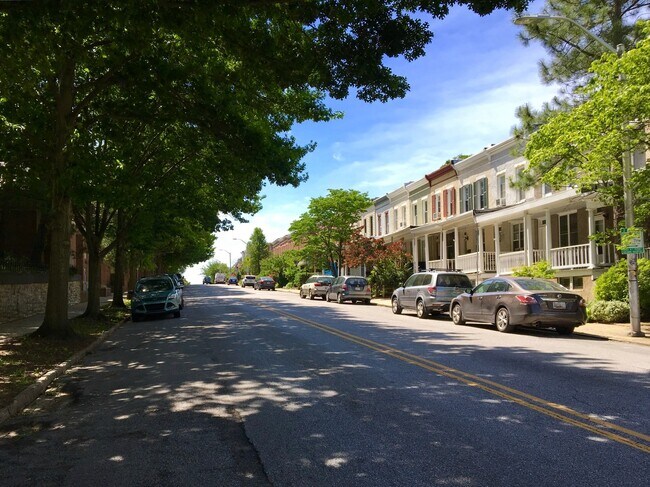 Building Photo - Spacious Three-Bedroom Remington Rowhome -...