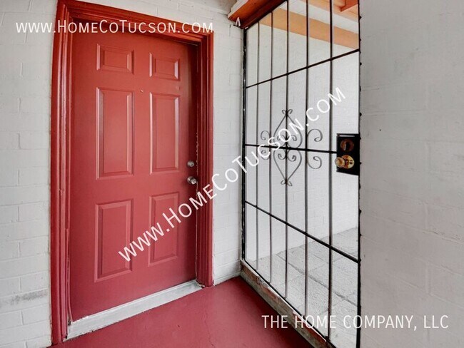 Foto del edificio - 615 N DESERT Ave